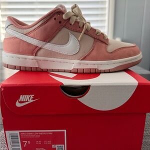 Nike Dunk Low Retro PRM